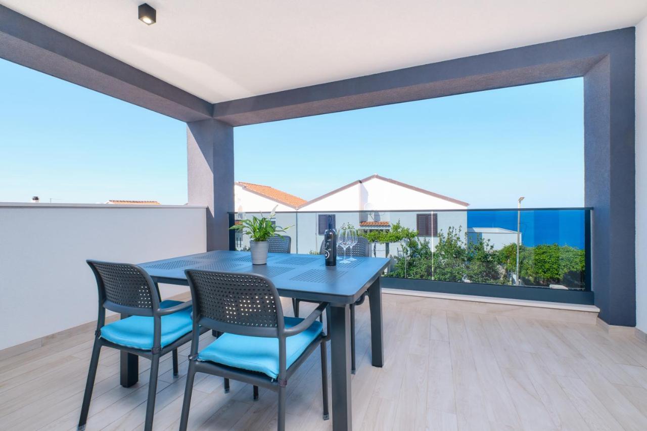 דירות מאלי לוסיניי House Torre מראה חיצוני תמונה