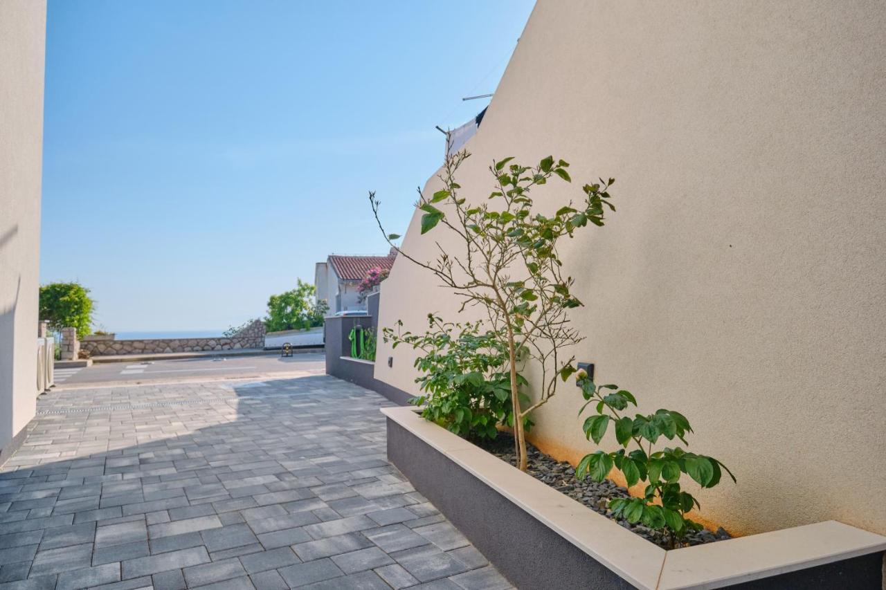 דירות מאלי לוסיניי House Torre מראה חיצוני תמונה