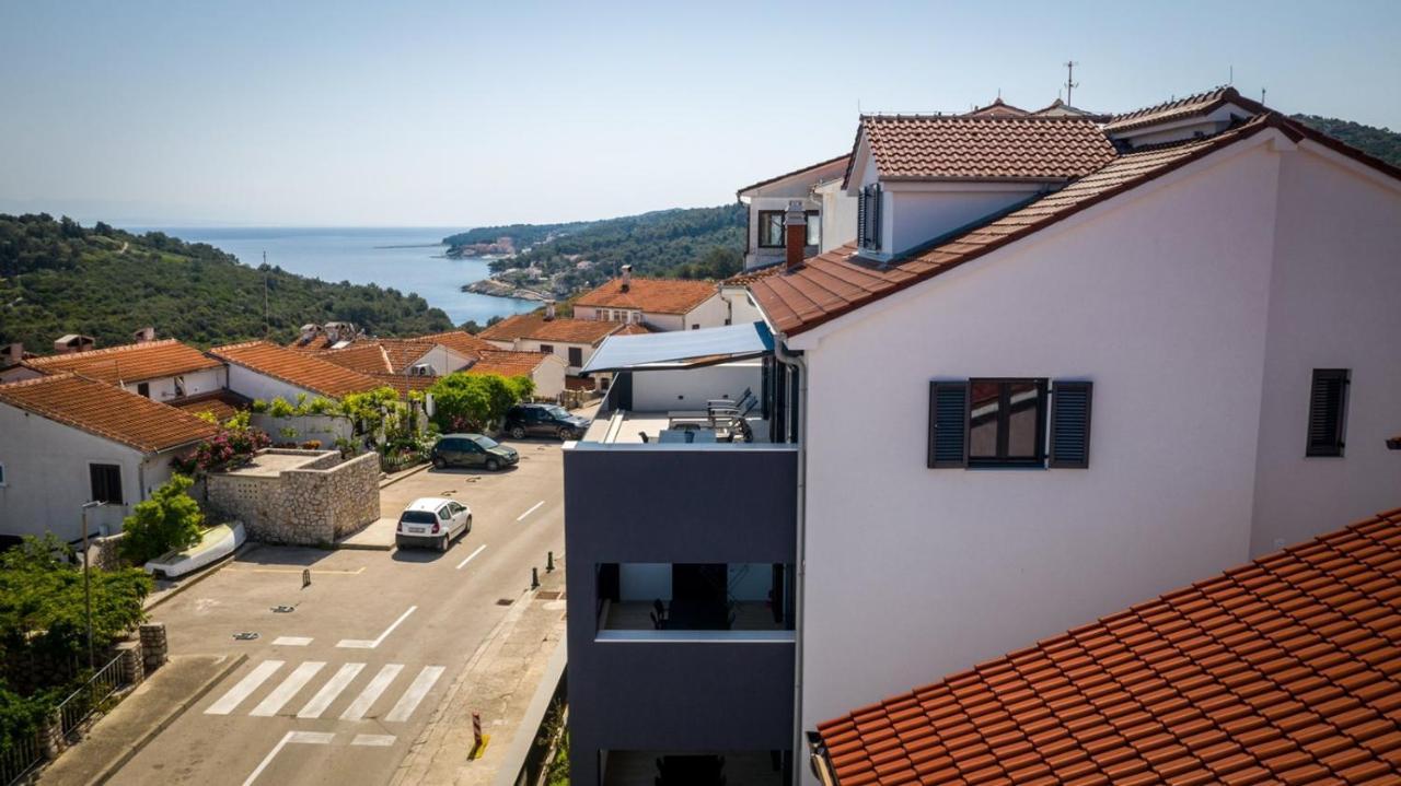 דירות מאלי לוסיניי House Torre מראה חיצוני תמונה